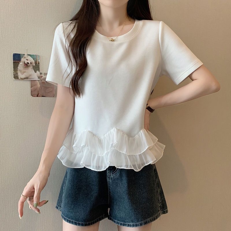 Plus-Size T‑shirt με φουσκώματα και patchwork, κοντό μανίκι - Καλοκαιρι 2025, χαλαρή γραμμή