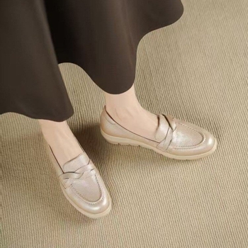 Γυναικείοι loafers από PU δέρμα, μαλακή σόλα και παχιά πλατφόρμα, slip-on, στρογγυλή μύτη, καλοκαίρι 2026