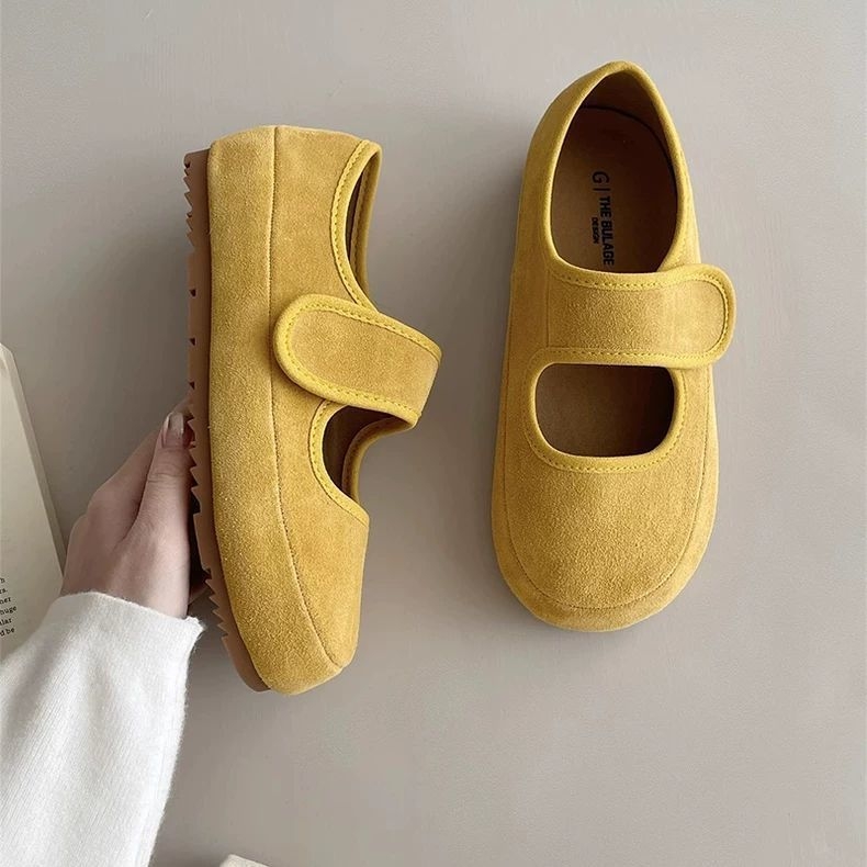 Loafers από σουέτ με στρογγυλό άκρο, Velcro κλείσιμο, σε στυλ Birkenstock, ρετρό καθημερινή χρήση, φθινοπωρο 2025