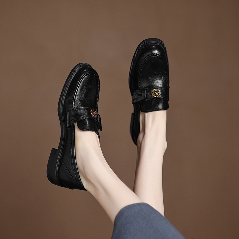 Γυναικείοι Camellia loafers, με στρογγυλή μύτη, φαρδύς τακούνι, επάνω από μικροϊνες, σόλα από καουτσούκ, μεγέθη EU 33-43