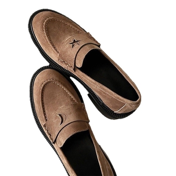 Γυναικείοι loafers με σχέδιο Αστέρα-Σελήνης, ρετρό ραφές, σουέντ slip-on – άνοιξη 2026