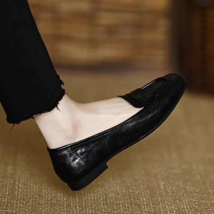 Ελαφριά γυναικεία loafers με τετράγωνη μύτη και μαλακή σόλα, slip-on, γαλλικού στυλ, 2026 νέο