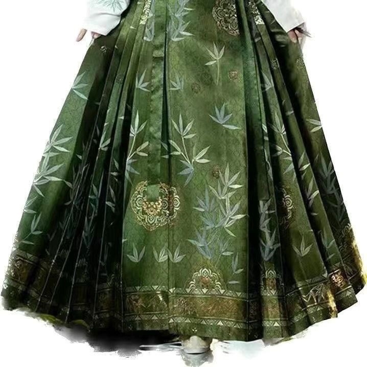 Σετ Hanfu σε στυλ Μίνγκ με μανίκια σε σχήμα βέλους, ανανεωμένο Hanfu για άνοιξη-καλοκαίρι