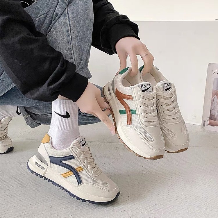 Γυναικείες sneakers τύπου Dad Sneakers, φθινοπωρινός 2025, μοντέρνες, ελαφριές με μαλακή σόλα που κολακεύουν το πόδι
