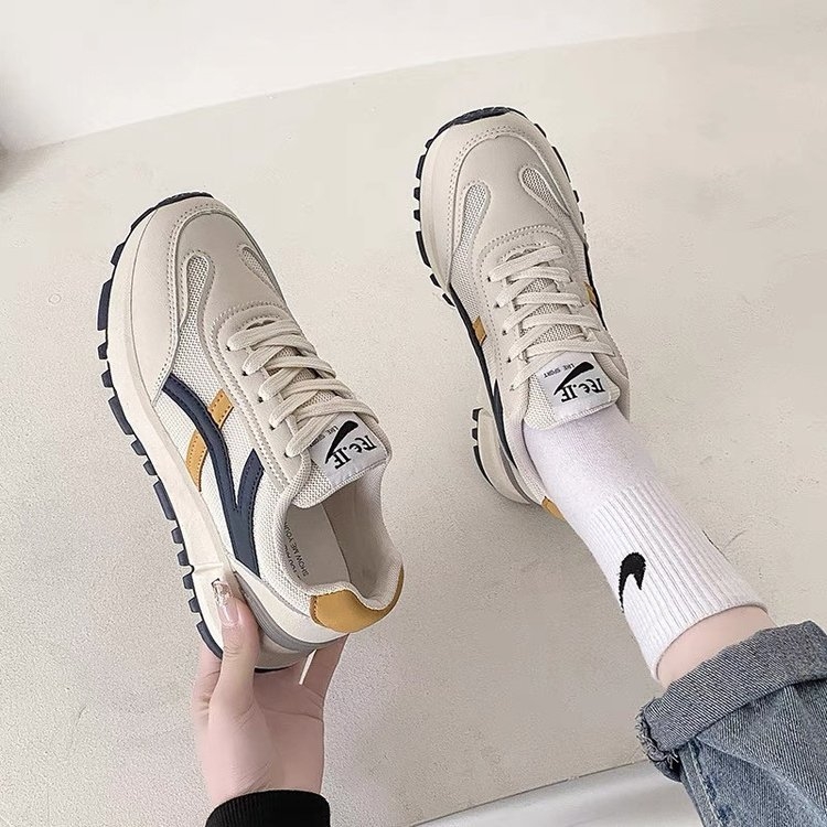 Γυναικείες sneakers τύπου Dad Sneakers, φθινοπωρινός 2025, μοντέρνες, ελαφριές με μαλακή σόλα που κολακεύουν το πόδι
