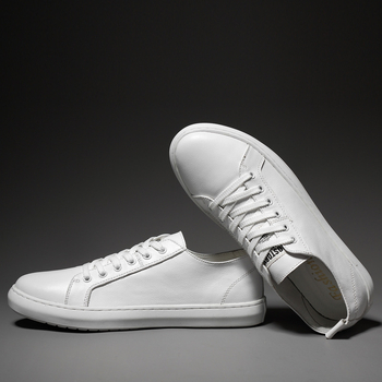 1967 Zászlóshajó minden évszakra – Férfi fehér bőr sneakers, Slip-On, megerősített varrással, casual alacsony talpú