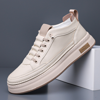 2026 férfi fehér sneaker, légáteresztő felsőrész, vastag talp, mindennapi, minimalist slip-on