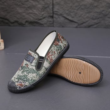 Férfi vászon slip-on cipő, légáteresztő, csúszásmentes talp, camuflázn mintázat, kopásálló gumitalp