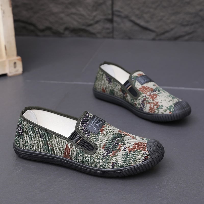 Férfi vászon slip-on cipő, légáteresztő, csúszásmentes talp, camuflázn mintázat, kopásálló gumitalp