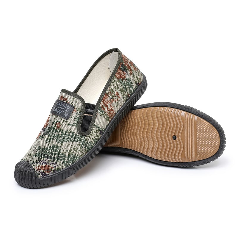 Férfi vászon slip-on cipő, légáteresztő, csúszásmentes talp, camuflázn mintázat, kopásálló gumitalp