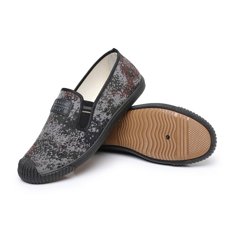 Férfi vászon slip-on cipő, légáteresztő, csúszásmentes talp, camuflázn mintázat, kopásálló gumitalp