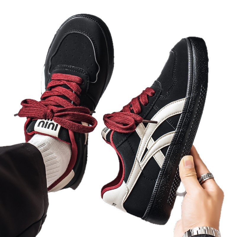 Férfi mindennapi sneaker 2025 téli, vászon felsőrész bőrhatású panelokkal, alacsony szár, vulkanizált talp, fűzőkkel, koreai stílus
