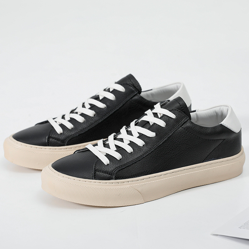 Férfi alacsony profilú bőr sneaker, koreai stílus, divatos és sokoldalú mindennapi cipő, légáteresztő, fehér