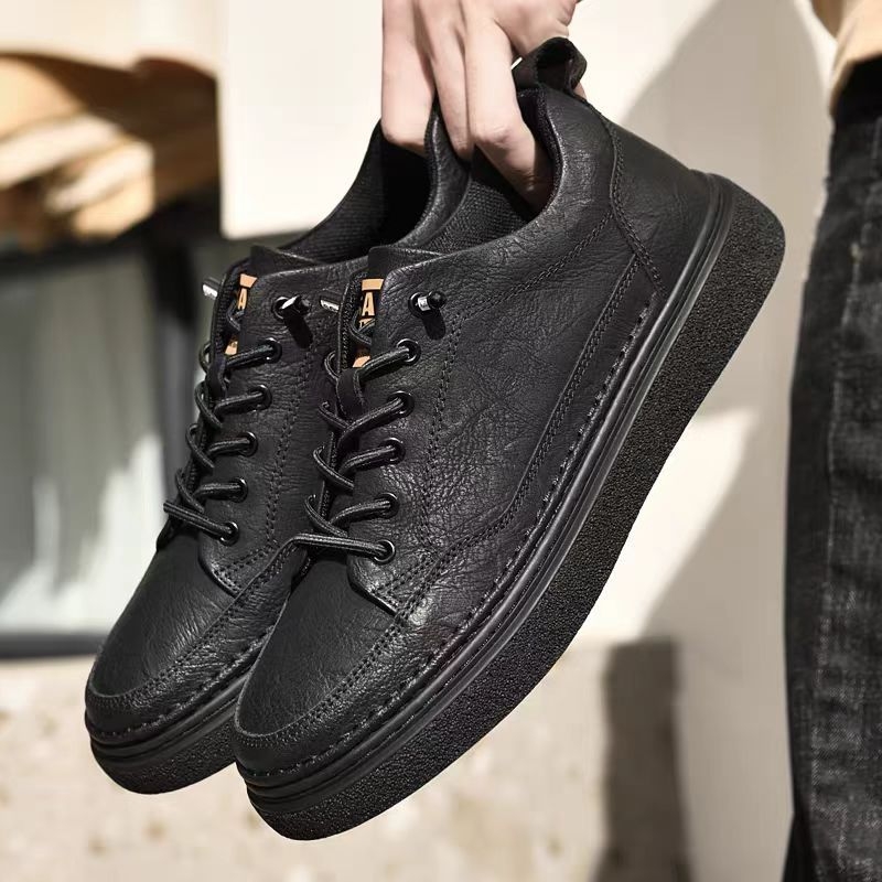 Férfi bőr sneakers, mindennapi viselet, alacsony felső rész, puha talp, koreai stílus, fekete