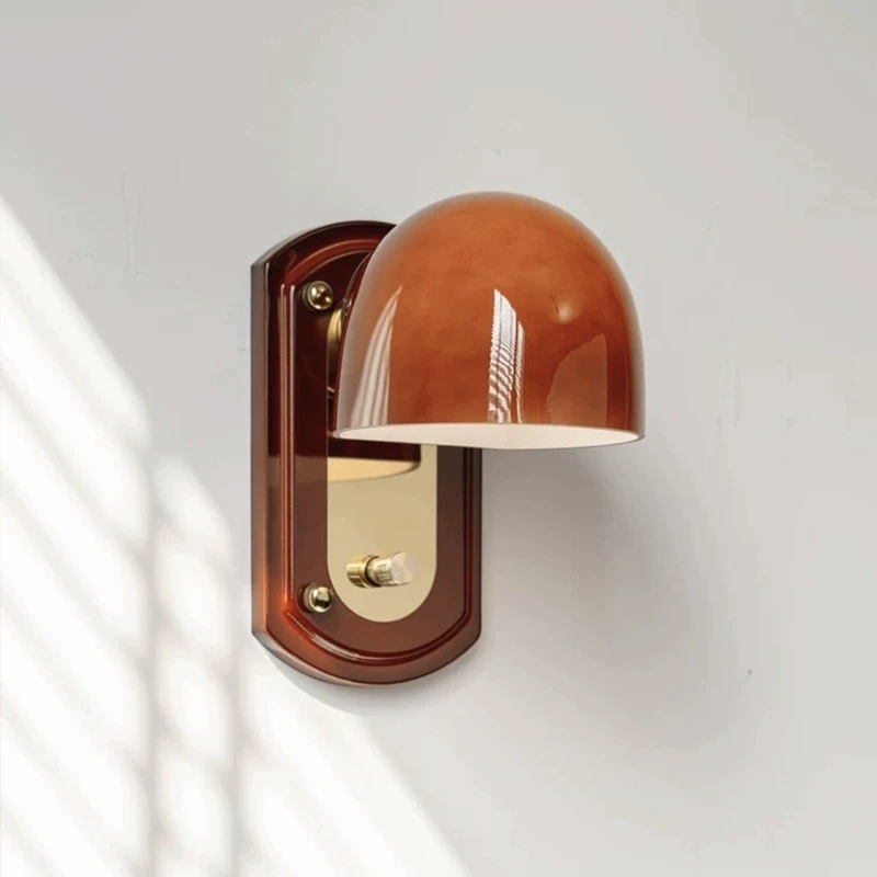 Πορτοκαλί γυάλινη λάμπα τοίχου σε Bauhaus στυλ, βιντάζ αμερικανικού ρετρό για μπαλκόνι, κοντά στο κρεβάτι και στον διάδρομο.