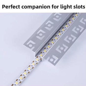 Ultratenký 24V LED pásik, samolepiaci a segmentovo reziteľný, pre vinotéky a šatníky