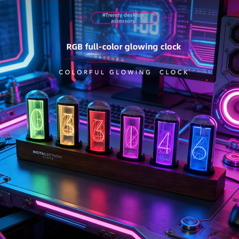 Digitálne LED hodiny s pseudo-nixie trubicou a farebným RGB podsvietením v kyberpunkovom štýle pre hranie hier na stolnom počítači.