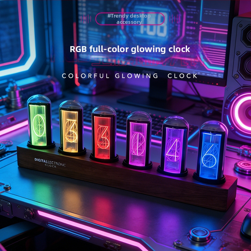 Digitálne LED hodiny s pseudo-nixie trubicou a farebným RGB podsvietením v kyberpunkovom štýle pre hranie hier na stolnom počítači.