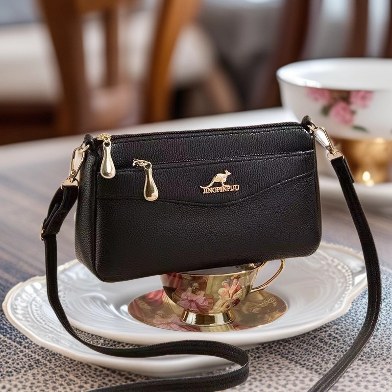 Γυναικεία crossbody τσάντα από μαλακό δέρμα, μικρός τετράγωνος σχεδιασμός, με πολλές θήκες