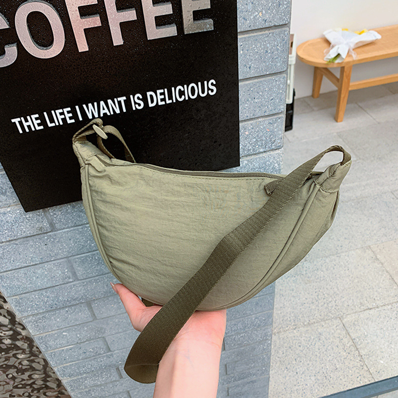 Νάιλον τσάντα crossbody σε στυλ dumpling, κορεατικό στυλ, μονόχρωμη, μεγάλη χωρητικότητα, καθημερινή χρήση
