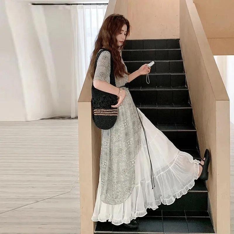 Σετ μπλούζας με ακανόνιστο διχτυωτό ύφασμα σε γαλλικό στυλ και φούστα με στρώσεις για γυναίκες, καλοκαίρι, δύο κομμάτια.