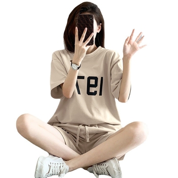 Γυναικείο σετ T‑shirt με χαλαρό αθλητικό ύφος, καλοκαίρι 2024, κορεατικό στυλ μόδας, κοντομάνικη μπλούζα και cropped παντελόνια, σετ δύο τεμαχίων