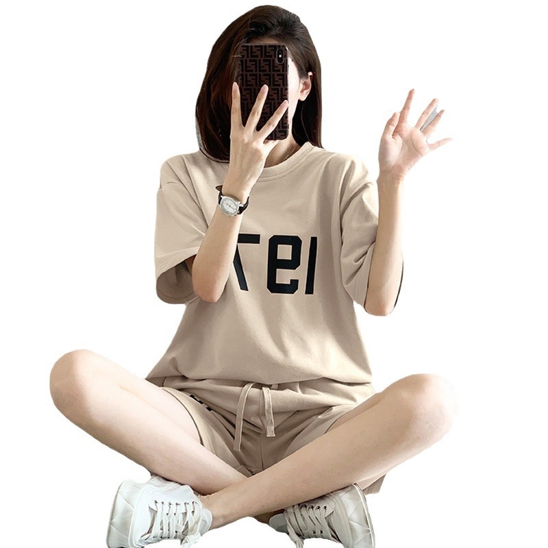 Γυναικείο σετ T‑shirt με χαλαρό αθλητικό ύφος, καλοκαίρι 2024, κορεατικό στυλ μόδας, κοντομάνικη μπλούζα και cropped παντελόνια, σετ δύο τεμαχίων