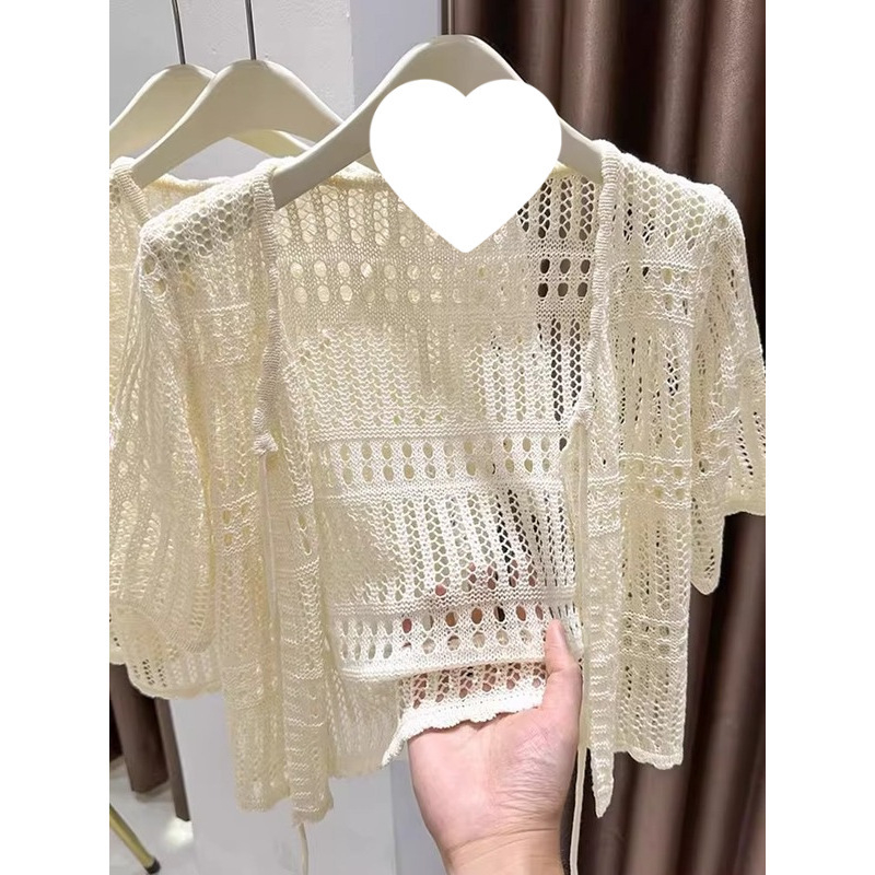 Καλοκαιρινή λεπτή ζακέτα σε στυλ μαντήλι, προστασία από τον ήλιο, γυναικεία πλεκτή, με διάτρητο cape‑διακοσμητικό και μανίκια 3/4, κατάλληλη για φορέματα χωρίς τιράντες.