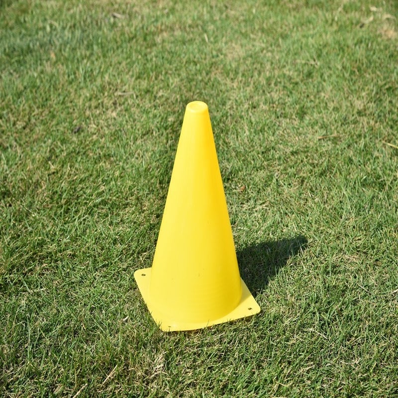 18 cm-es futball edzésjelzők és fagylaltkúp-formájú akadálycsövek