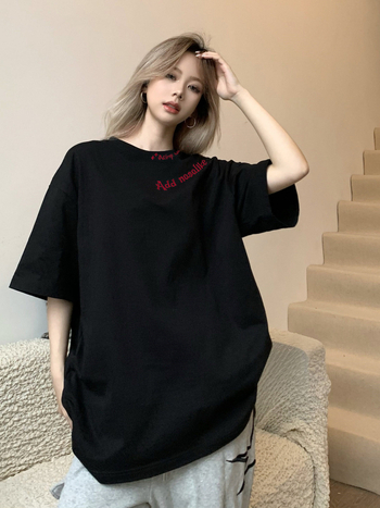 Κέντημένο βαμβακερό κοντομάνικο T‑shirt, unisex, καλοκαίρι 2026, χαλαρή γραμμή
