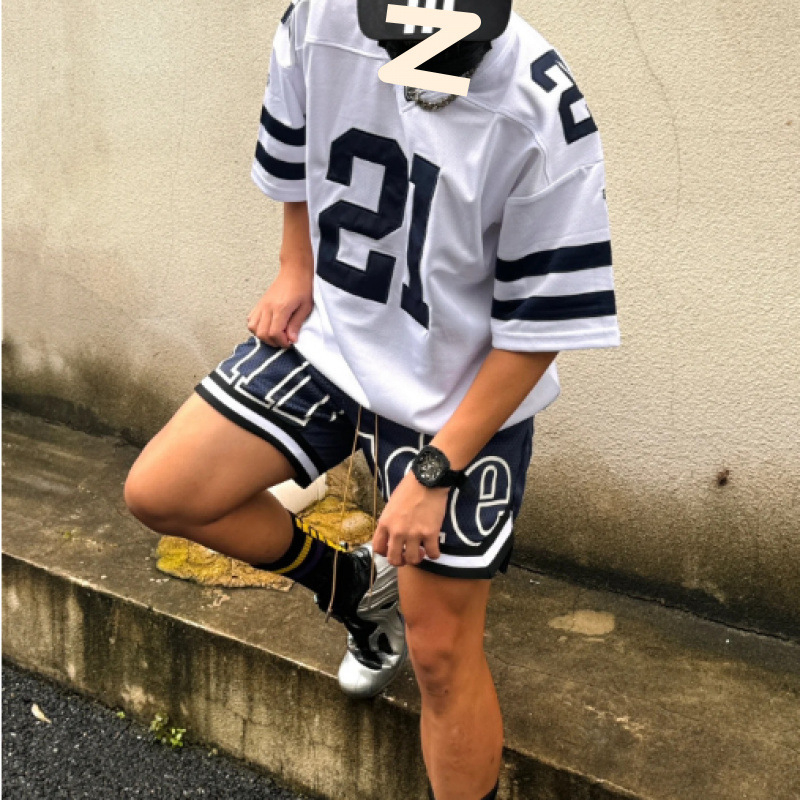 Ανδρικό καλοκαιρινό χαλαρό T‑shirt με εκτύπωση πόλης – στρογγυλός λαιμός, κοντά μανίκια