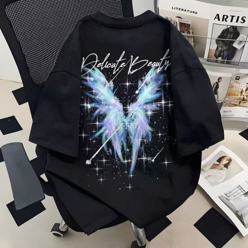 Ανδρικό βαμβακερό χαλαρό T‑shirt με στρογγυλή λαιμόκοψη, εκτύπωση καρτούν, φαρδιά γραμμή, κοντά μανίκια, χαμηλωμένοι ώμοι