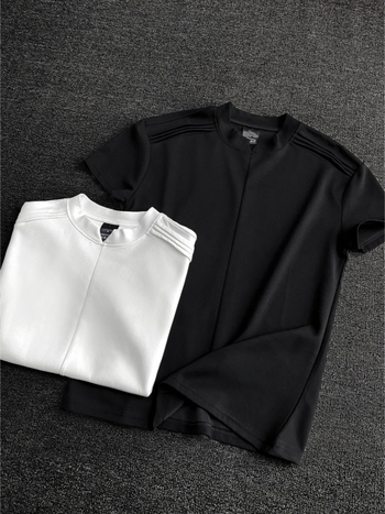Αντρικό κοντομάνικο T‑shirt με στρογγυλή λαιμόκοψη, χαλαρή εφαρμογή, μονόχρωμο, καλοκαιρινό στυλ 2026