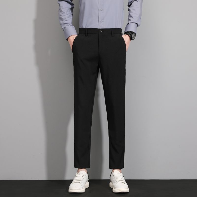 Ανδρικά παντελόνια με drape εφέ, fleece επένδυση και παχιά, ίσια/ελαφρώς χαλαρή γραμμή, μαύρα, μήκος μέχρι τον αστράγαλο, χειμώνας 2025