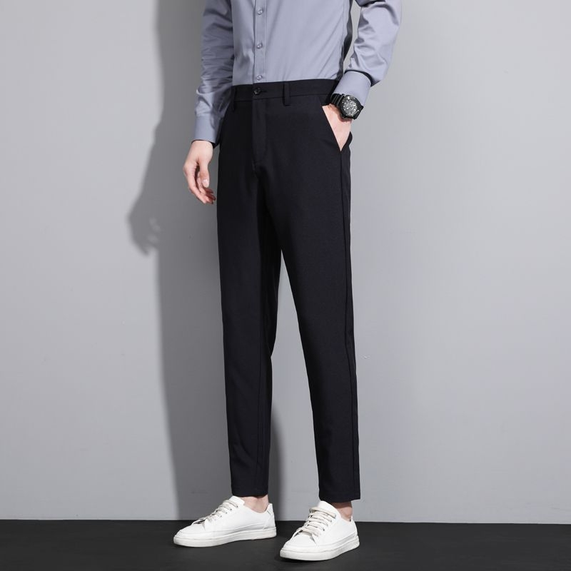 Ανδρικά παντελόνια με drape εφέ, fleece επένδυση και παχιά, ίσια/ελαφρώς χαλαρή γραμμή, μαύρα, μήκος μέχρι τον αστράγαλο, χειμώνας 2025