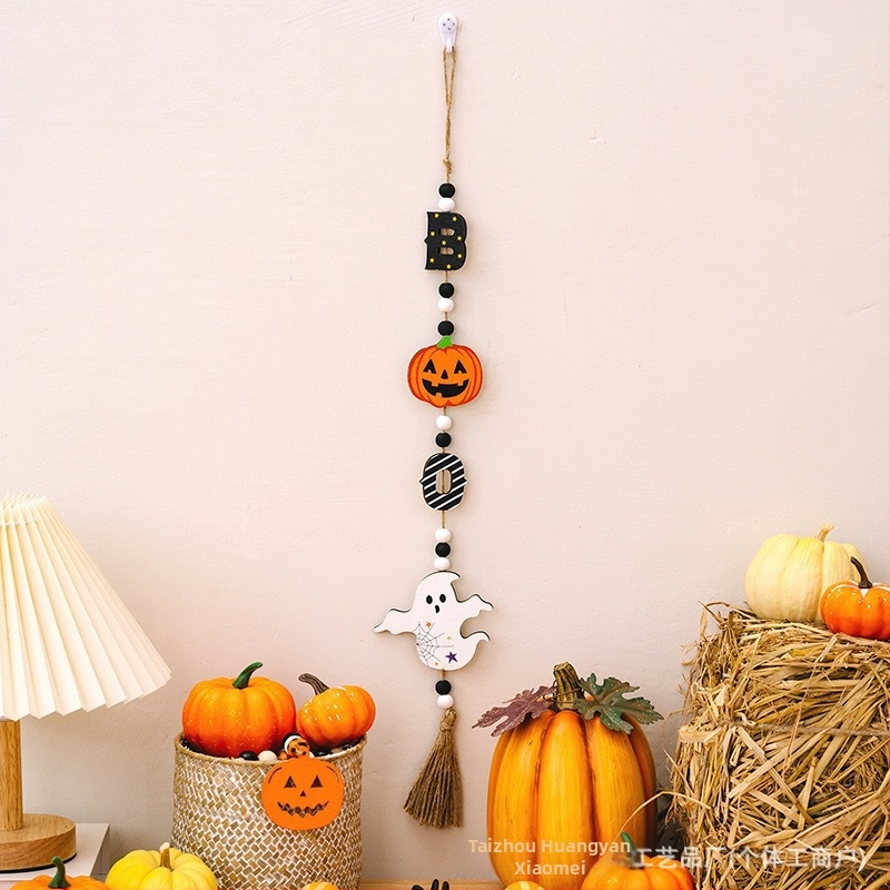 Halloweenská drevená závesná korálková dekorácia s príveskom tekvice, ducha a netopiera
