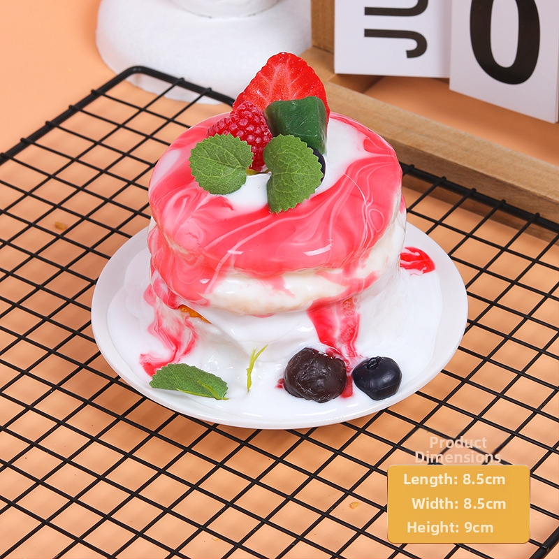 Realistický model dezertu - suflé torta pre rekvizity na fotografovanie jedla