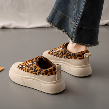 Γυναικείες επίπεδες casual sneakers με μαλακή αίσθηση πάτου, μοντέλο φθινοπωρινό 2025, ελαφρείς, αδιάβροχες, αντιολισθητικές, ρετρό έμπνευση