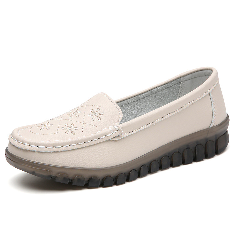 Γυναικείες slip-on loafers με μαλακή αντιολισθητική σόλα και επάνω μέρος από συνθετικό δέρμα; άνετες καθημερινές παπούτσια για φθινόπωρο.