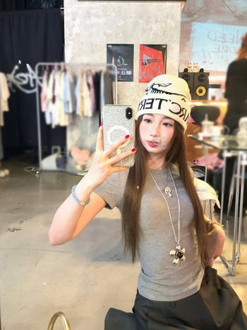 Kumikumi εμπνευσμένο T‑shirt με κοντό μανίκι και άνοιγμα στην πλάτη, για γυναίκες, καλοκαίρινό στυλ, στενή γραμμή