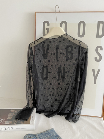 Γυναικεία μακρυμάνικη φανέλα T‑shirt, λεπτή δαντελένια μπλούζα με προστασία από τον ήλιο, εφαρμοστικό πλεκτό διχτυωτό βασικό στρώμα, στυλ slim 7034