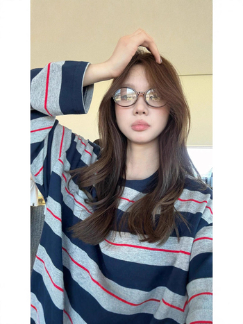 Miu Aesthetic Ρετρό ριγέ μακρυμάνικο T‑shirt με στρογγυλή λαιμόκοψη, για γυναίκες, χαλαρή γραμμή, βαμβάκι, αρχές φθινοπωρίου