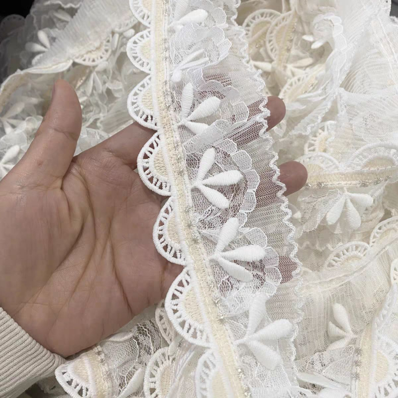 Dvostruko plisirana čipkasta traka za zavjese i odjeću s Lolita cvjetnim motivom