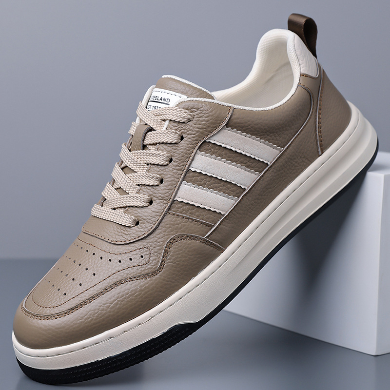 Ανδρικά sneakers από δέρμα πρώτης στρώσης, αναπνεύσιμα λευκά casual παπούτσια για την άνοιξη, με μαλακή σόλα