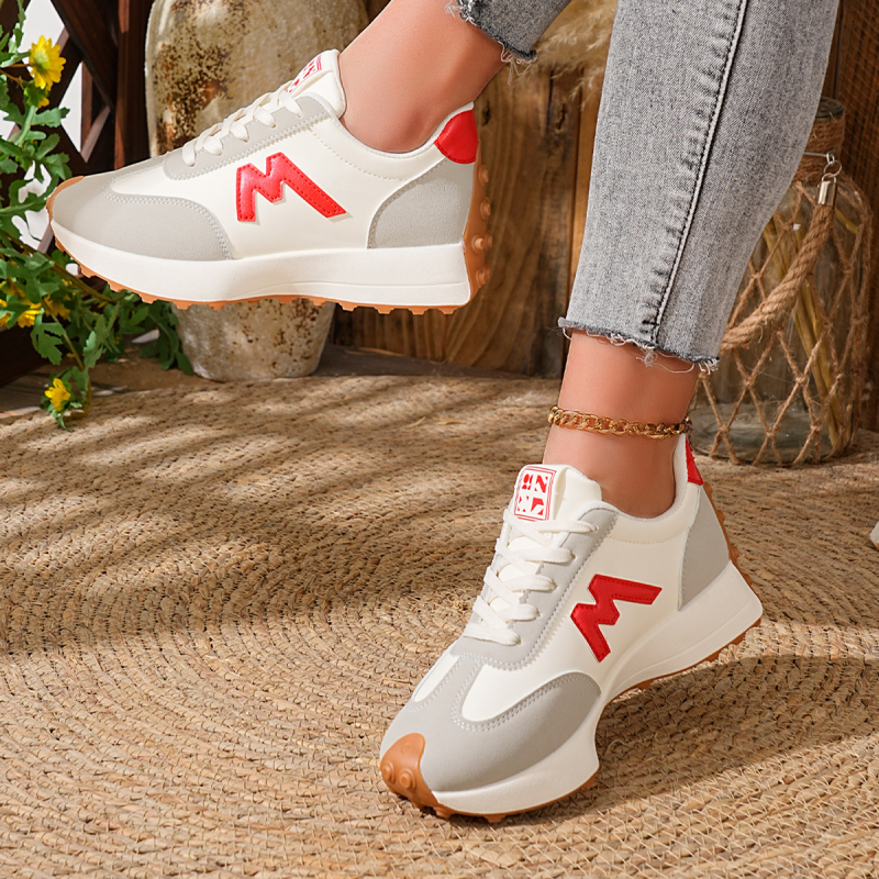 Γυναικείες sneakers 2026 άνοιξη–φθινόπωρο, κορεατικό στυλ, μεσαίο ύψος τακουνιού (3–5 cm), άνετες καθημερινές αθλητικές παπούτσια για τρέξιμο