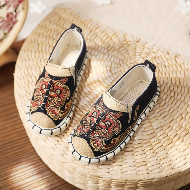 Pantofi de copii cu broderie în stil etnic, slip-on, din bumbac, respirabili, model desen animat