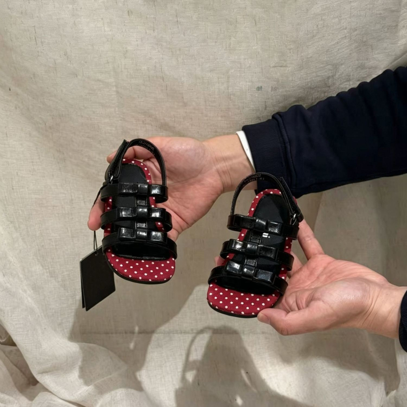 Παιδικά σανδάλια για κοριτσάκια με Velcro — καλοκαιρινά ρωμαϊκού στυλ, με ανοιχτό δάχτυλο, παραθαλάσσια σανδάλια με πουά και χρωματικά μπλοκ, μαλακά και άνετα