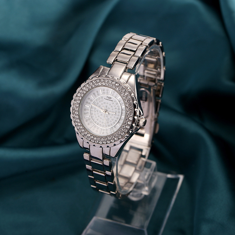 Γυναικείο ρολόι quartz με ατσάλινο μπρασελέ, πλήρως διαμαντενές καντράν και δείκτες μπατόν