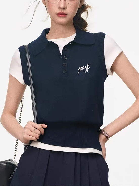 Κορεατικής έμπνευσης κοστούμι με φούστα για καθημερινή μετακίνηση, midi φούστα