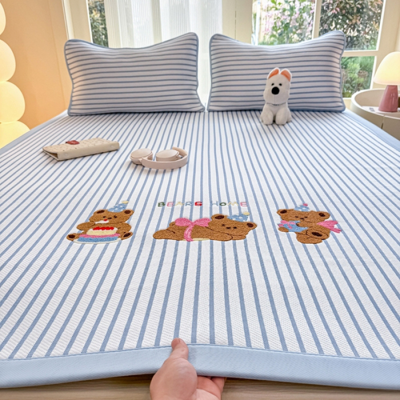 Σετ τριών τεμαχίων ice silk ψυχόμενο στρώμα για παιδιά με κέντημα, περιλαμβάνει σεντόνι και παχύ, μαλακό στρώμα, πλένεται στο πλυντήριο